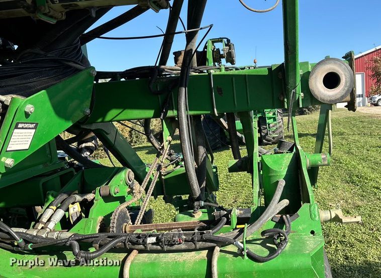 image for item DK0060 2010 John Deere 1790 split row no-till planter