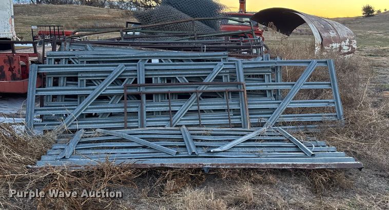 image for item DK0113 Fencing materials