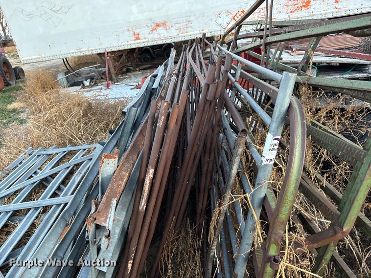 image for item DK0113 Fencing materials