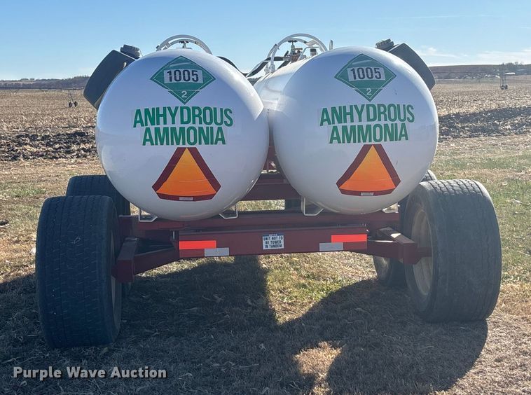 image for item DK0120 2010 Dalton Ag WNDT1000 tank trailer