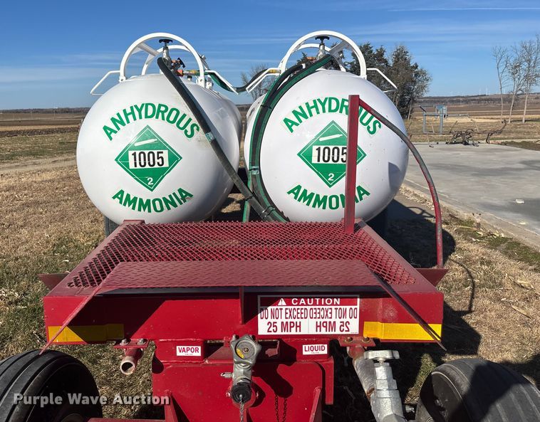 image for item DK0120 2010 Dalton Ag WNDT1000 tank trailer