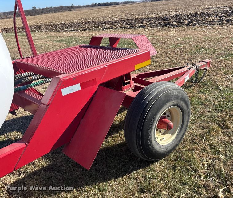 image for item DK0120 2010 Dalton Ag WNDT1000 tank trailer