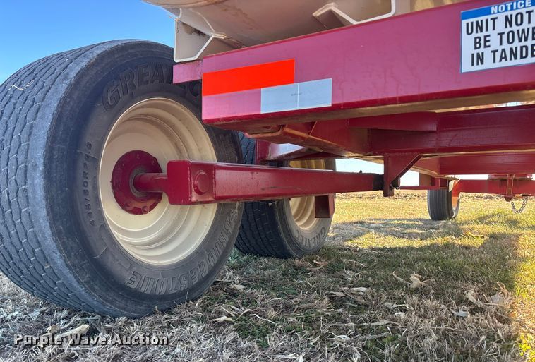 image for item DK0120 2010 Dalton Ag WNDT1000 tank trailer