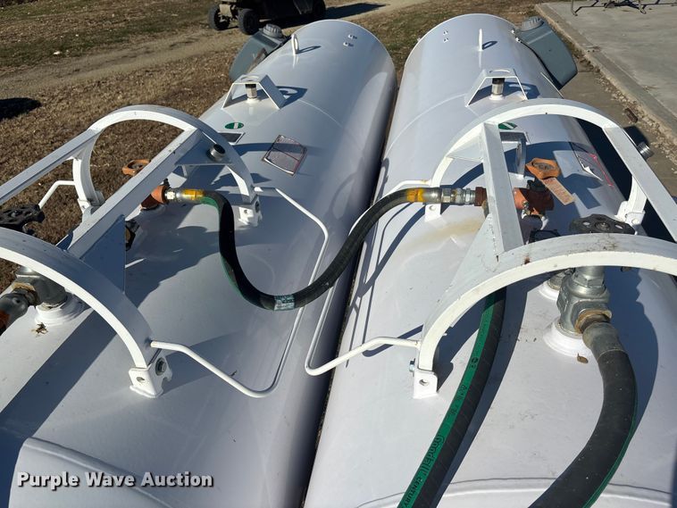 image for item DK0120 2010 Dalton Ag WNDT1000 tank trailer