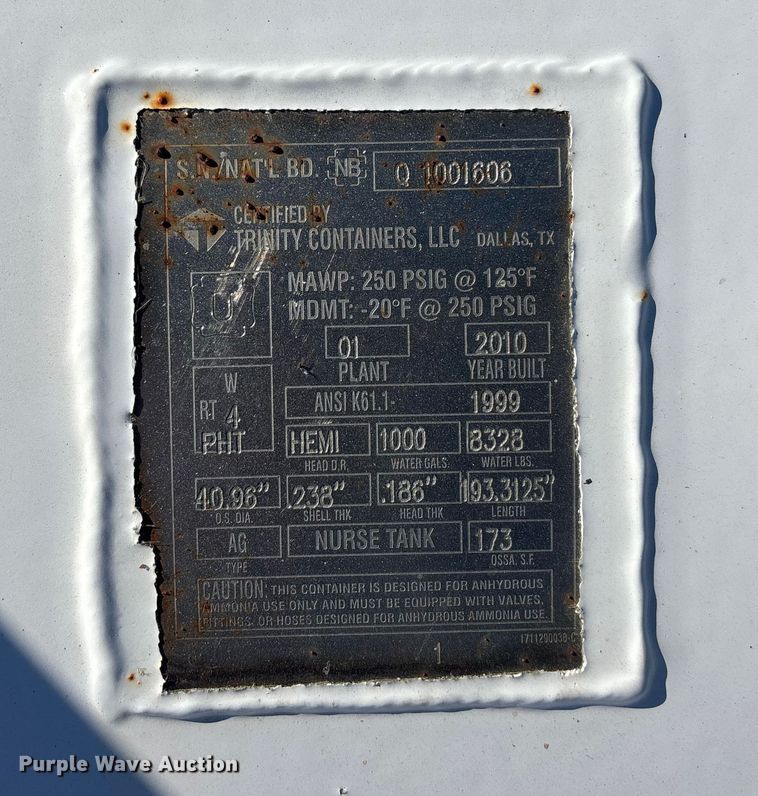 image for item DK0120 2010 Dalton Ag WNDT1000 tank trailer