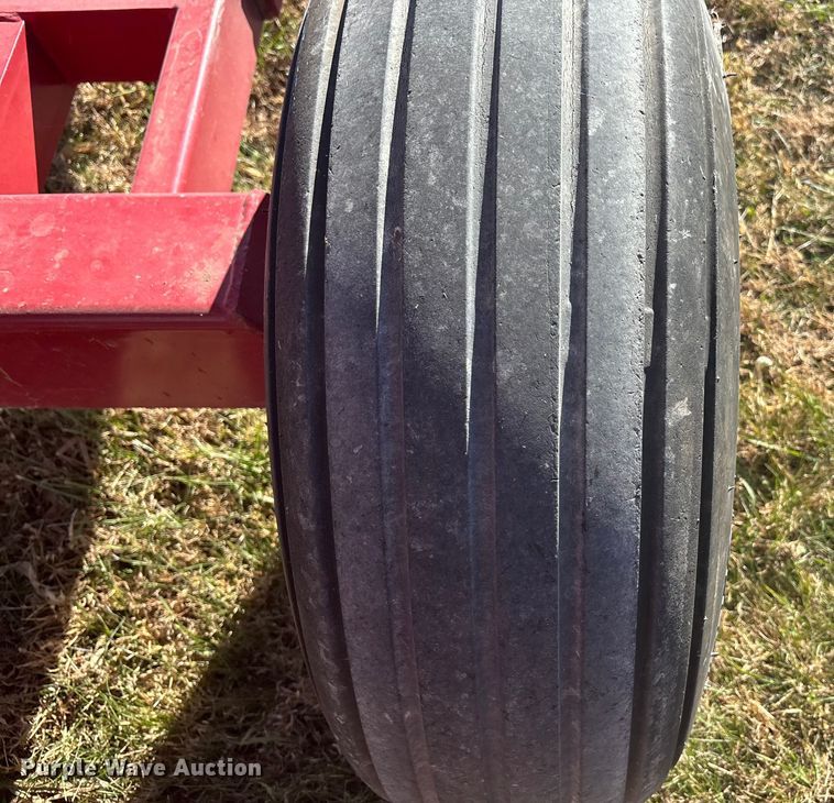 image for item DK0120 2010 Dalton Ag WNDT1000 tank trailer