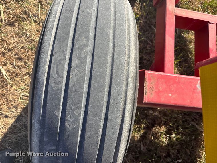 image for item DK0120 2010 Dalton Ag WNDT1000 tank trailer