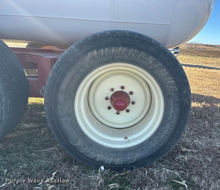 image for item DK0120 2010 Dalton Ag WNDT1000 tank trailer