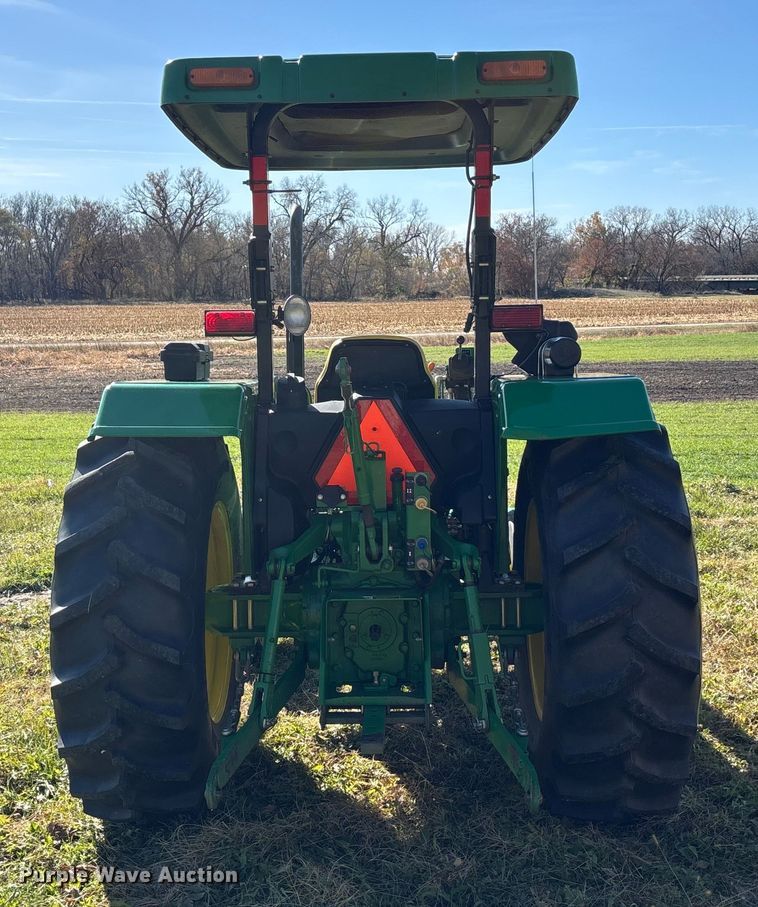 image for item DK0136 2010 John Deere 5055D tractor