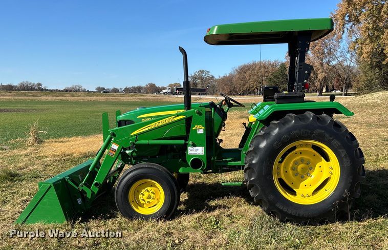 image for item DK0136 2010 John Deere 5055D tractor