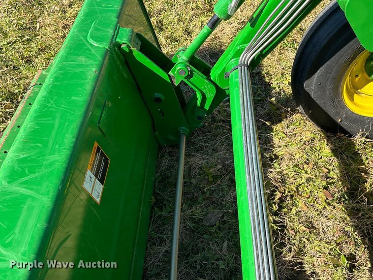 image for item DK0136 2010 John Deere 5055D tractor