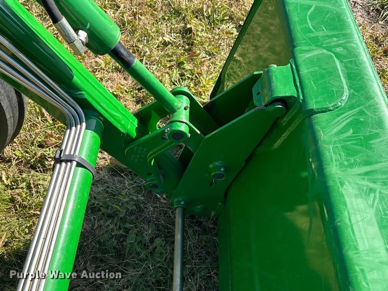 image for item DK0136 2010 John Deere 5055D tractor