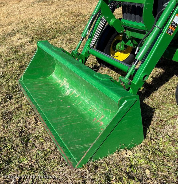 image for item DK0136 2010 John Deere 5055D tractor