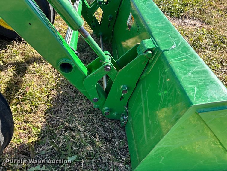 image for item DK0136 2010 John Deere 5055D tractor