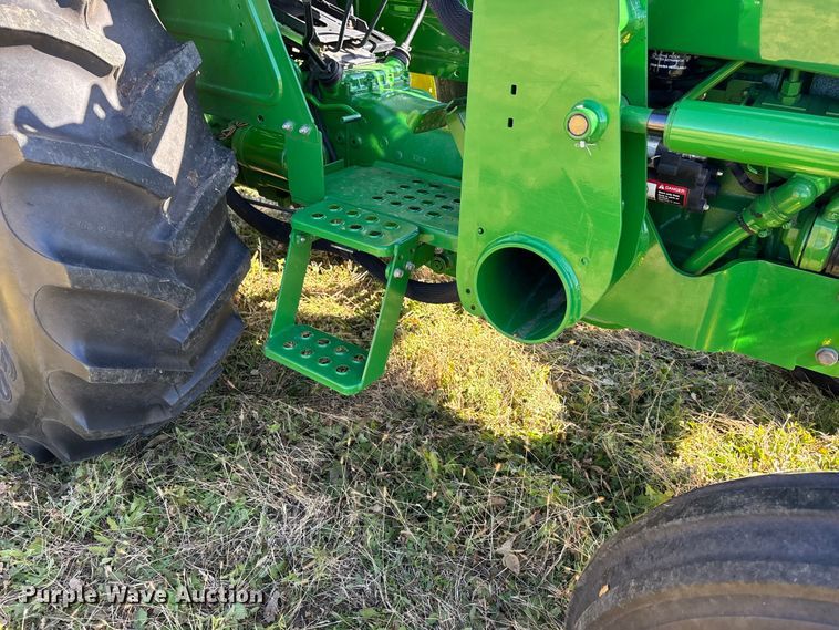 image for item DK0136 2010 John Deere 5055D tractor