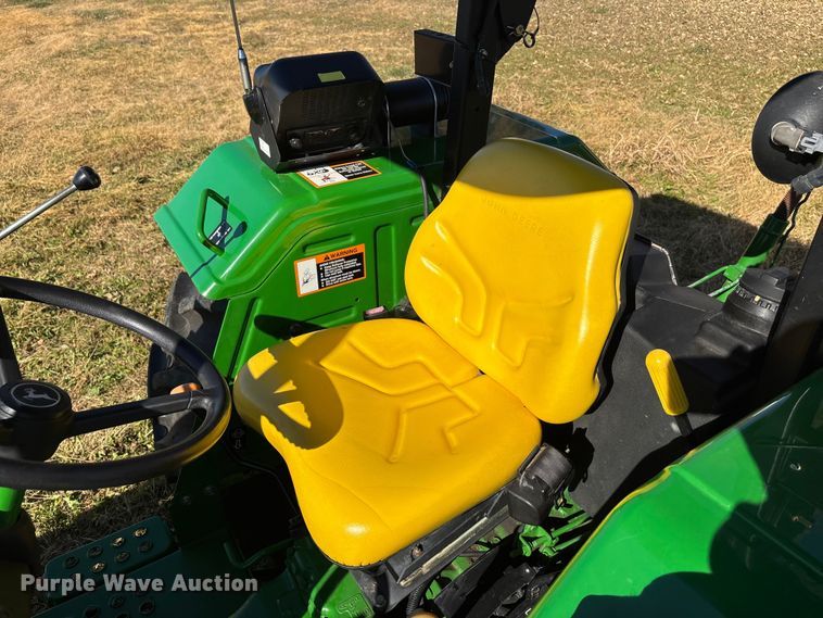 image for item DK0136 2010 John Deere 5055D tractor