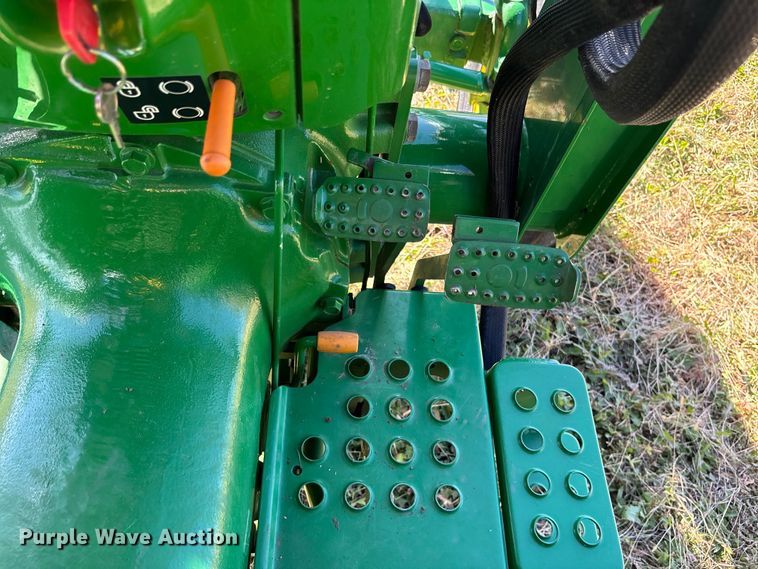 image for item DK0136 2010 John Deere 5055D tractor