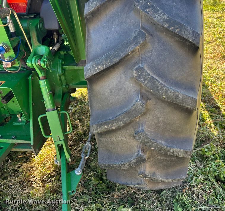 image for item DK0136 2010 John Deere 5055D tractor