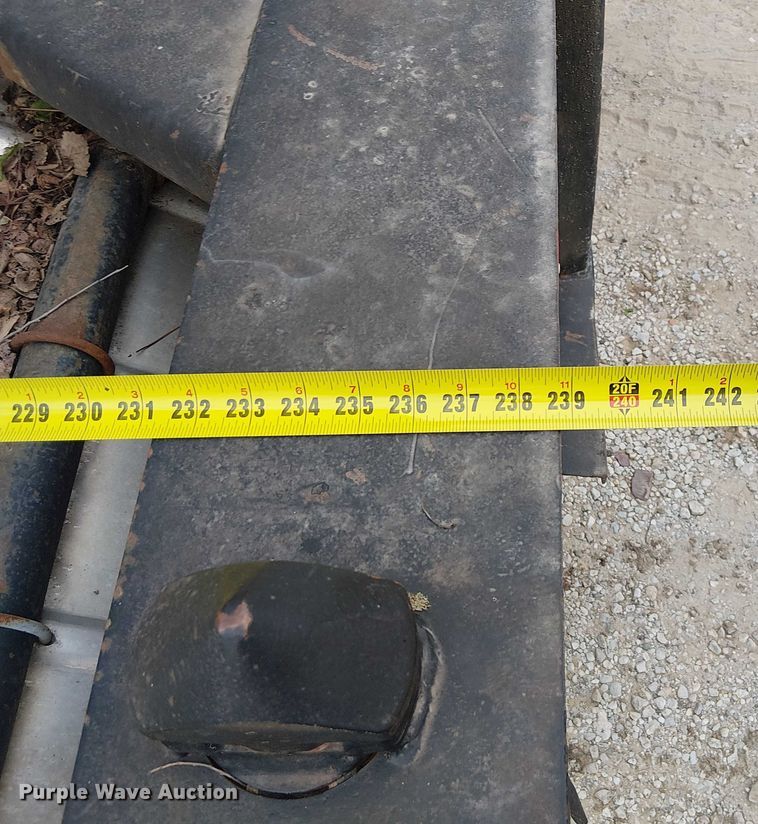 image for item DU3680 1981 Bertolini 8SF-23 fertilizer delivery trailer