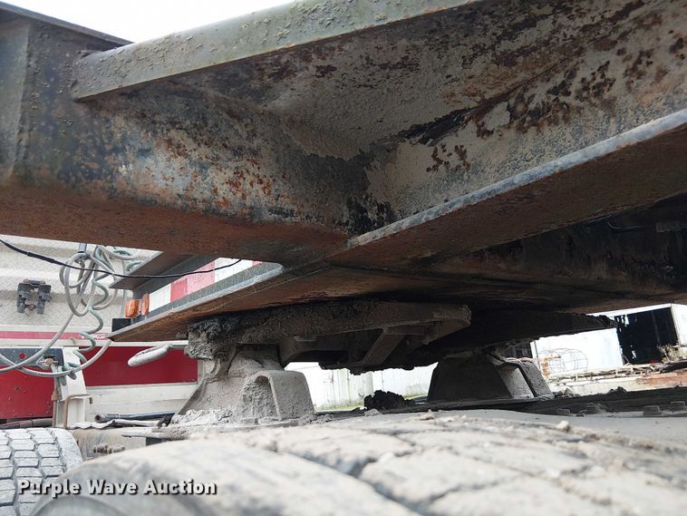 image for item DU3680 1981 Bertolini 8SF-23 fertilizer delivery trailer