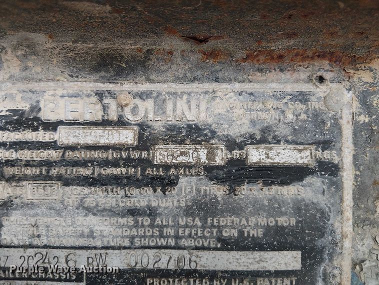 image for item DU3680 1981 Bertolini 8SF-23 fertilizer delivery trailer