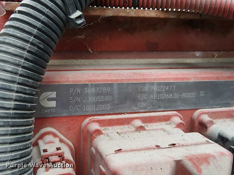 image for item DU3682 2004 International 9400i fertilizer delivery truck