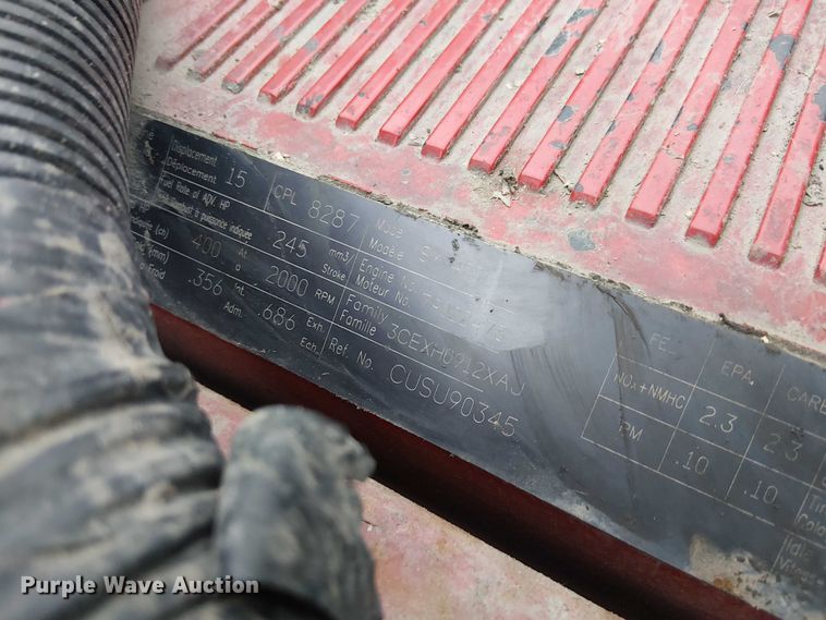 image for item DU3682 2004 International 9400i fertilizer delivery truck