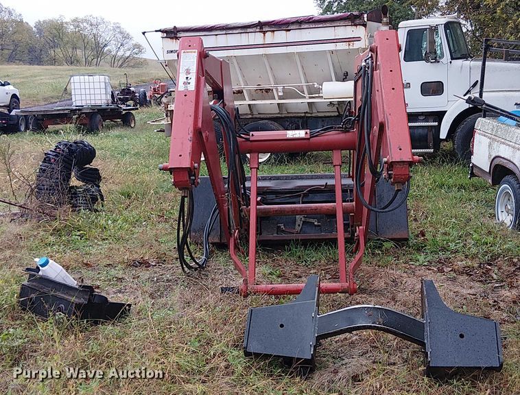 image for item DU3718 Great Bend 760 loader