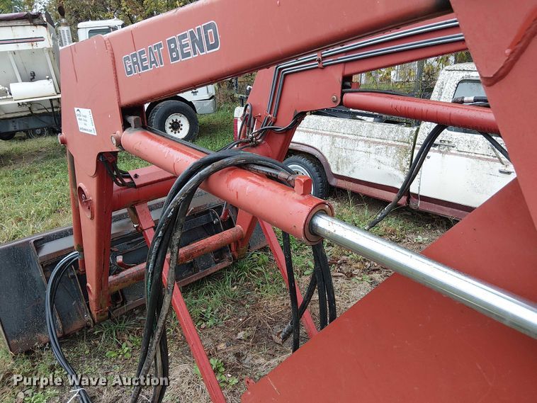 image for item DU3718 Great Bend 760 loader