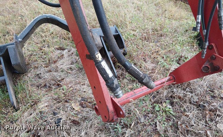 image for item DU3718 Great Bend 760 loader