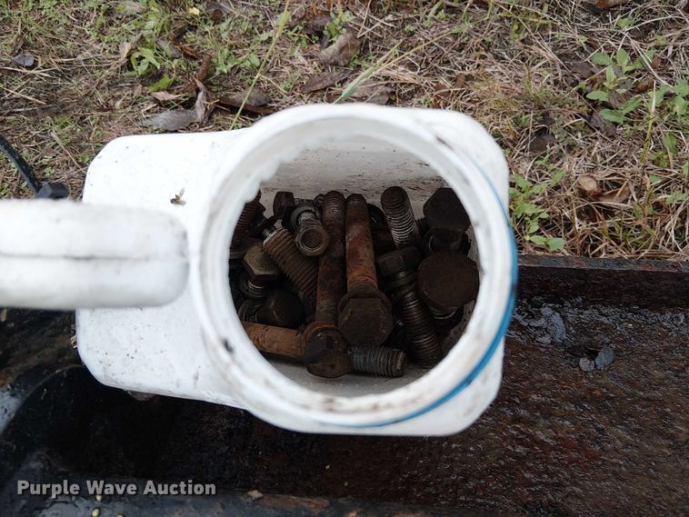 image for item DU3718 Great Bend 760 loader