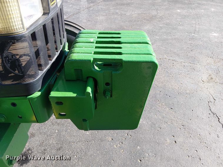 image for item DU3736 2002 John Deere 7410 tractor