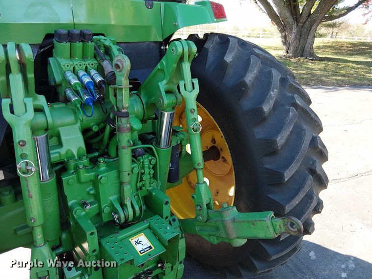 image for item DU3736 2002 John Deere 7410 tractor