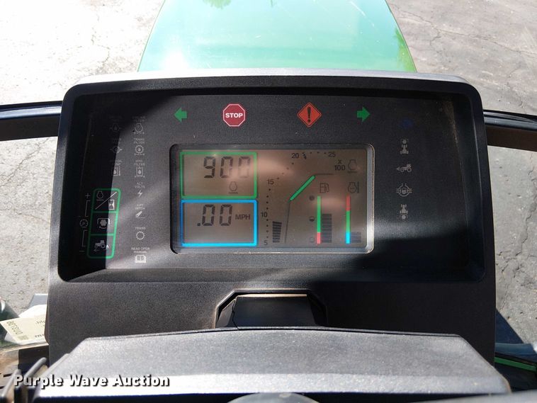 image for item DU3736 2002 John Deere 7410 tractor