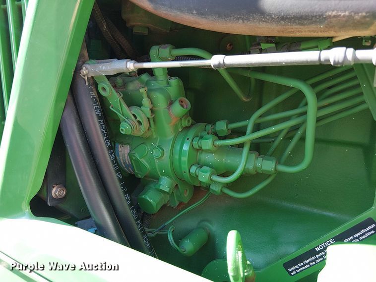 image for item DU3736 2002 John Deere 7410 tractor