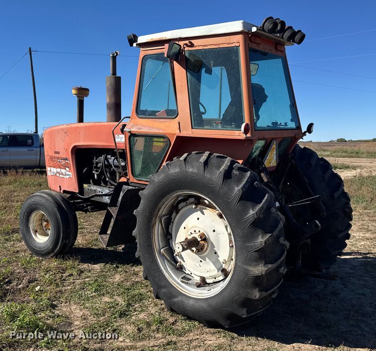 image for item DV2867 Allis-Chalmers 7020 tractor