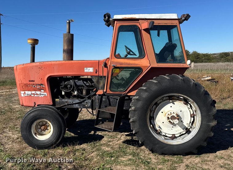 image for item DV2867 Allis-Chalmers 7020 tractor