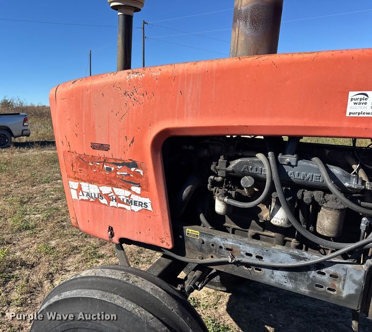 image for item DV2867 Allis-Chalmers 7020 tractor