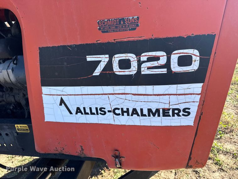 image for item DV2867 Allis-Chalmers 7020 tractor
