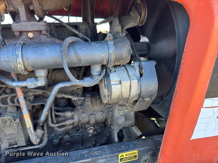 image for item DV2867 Allis-Chalmers 7020 tractor