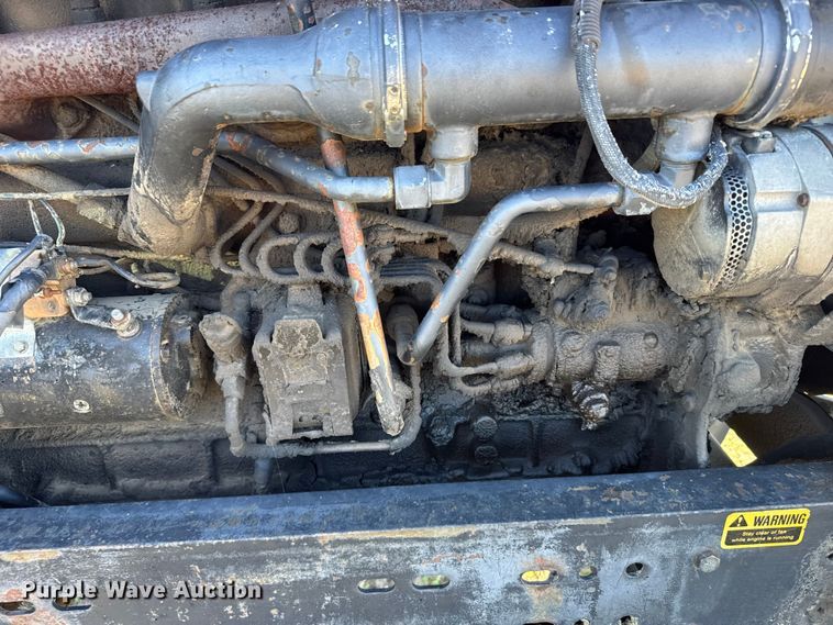 image for item DV2867 Allis-Chalmers 7020 tractor