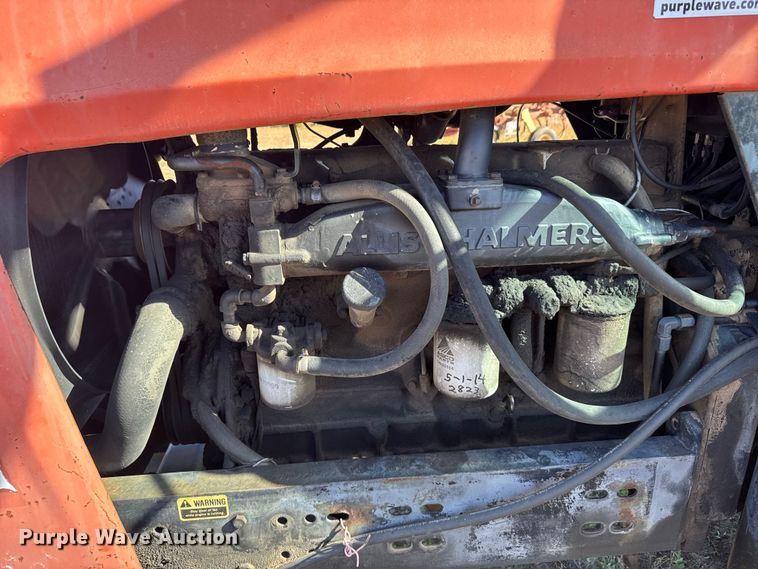 image for item DV2867 Allis-Chalmers 7020 tractor