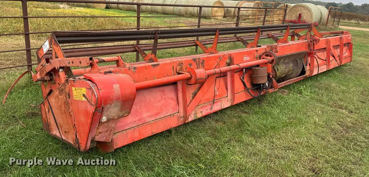 image for item DW6654 Massey Ferguson 2381 rigid head