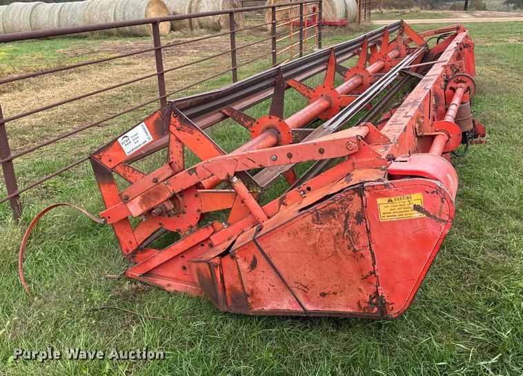 image for item DW6654 Massey Ferguson 2381 rigid head