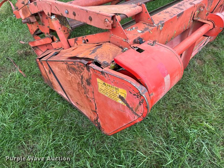 image for item DW6654 Massey Ferguson 2381 rigid head