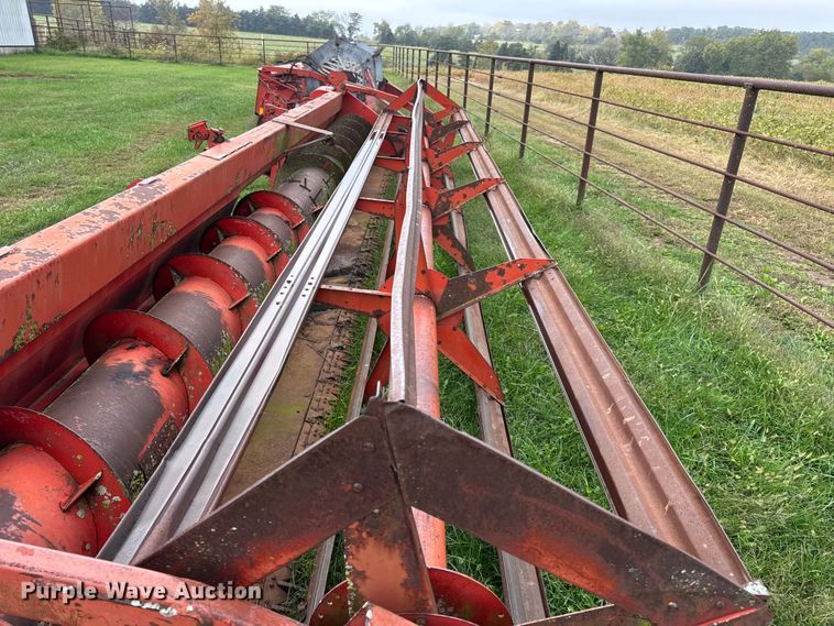 image for item DW6654 Massey Ferguson 2381 rigid head