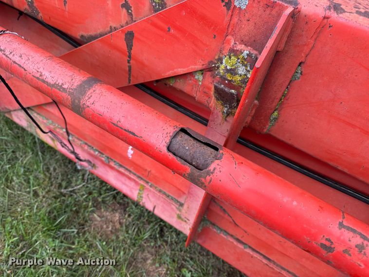 image for item DW6654 Massey Ferguson 2381 rigid head