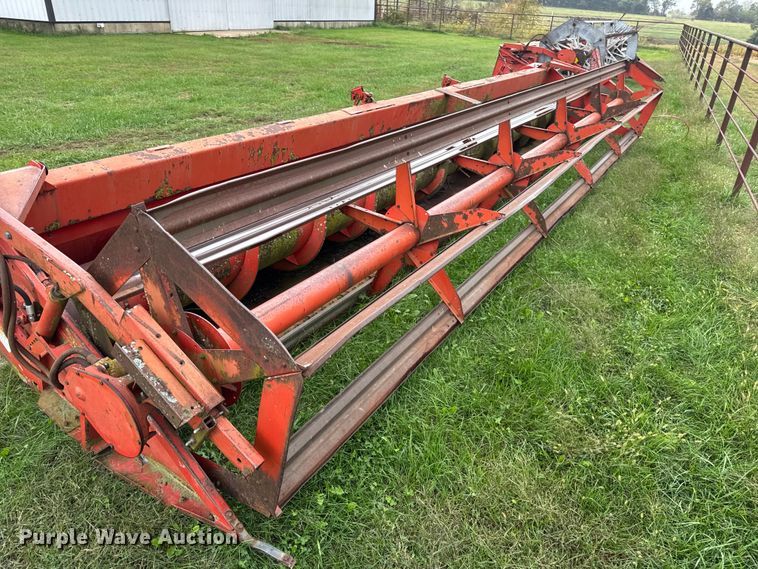 image for item DW6654 Massey Ferguson 2381 rigid head