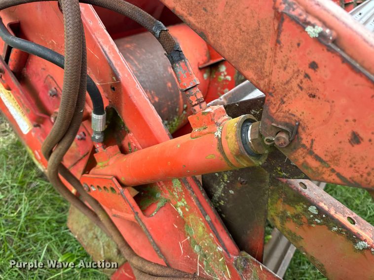 image for item DW6654 Massey Ferguson 2381 rigid head