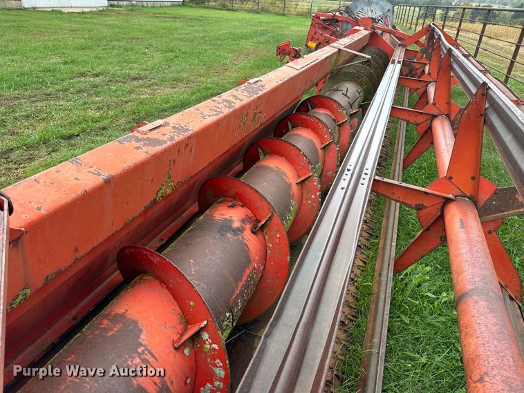 image for item DW6654 Massey Ferguson 2381 rigid head